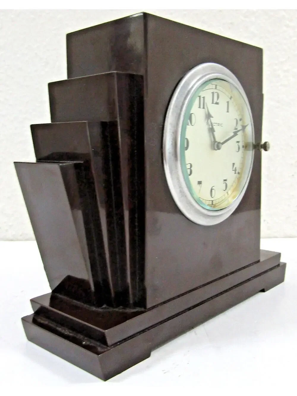 1930s Art Deco Swiss Made Brown Bakelite Desk Clock Golden Arrow Radio Products